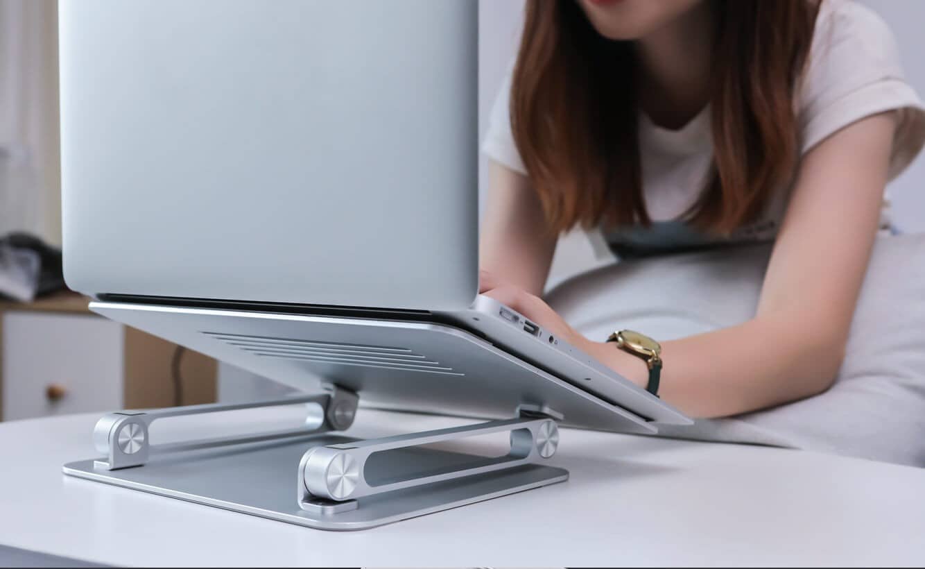 میز لپ تاپ قابل حمل آلومینیومی قابل تنظیم